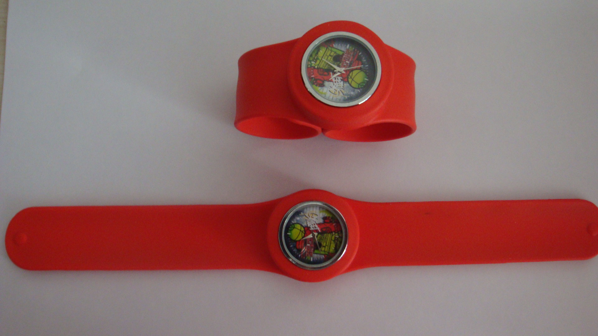 Silicone slap watch